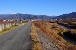 日川沿いの道路2