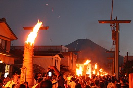 吉田の火祭り3