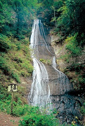 白糸の滝（富士吉田市）2