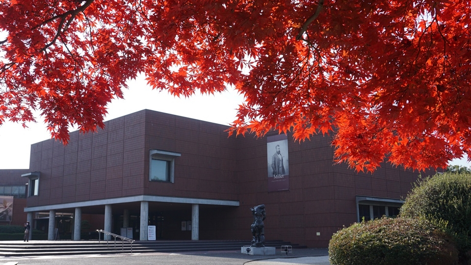 山梨県立美術館